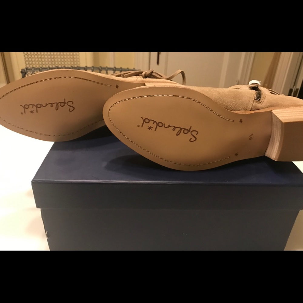 NIB Splendid Roda Booties size 9.5 - Picture 3 of 4
